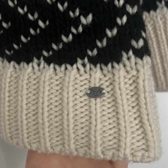 American Eagle Outfitters Black and Cream Knit Sweater - Picture 3 of 7